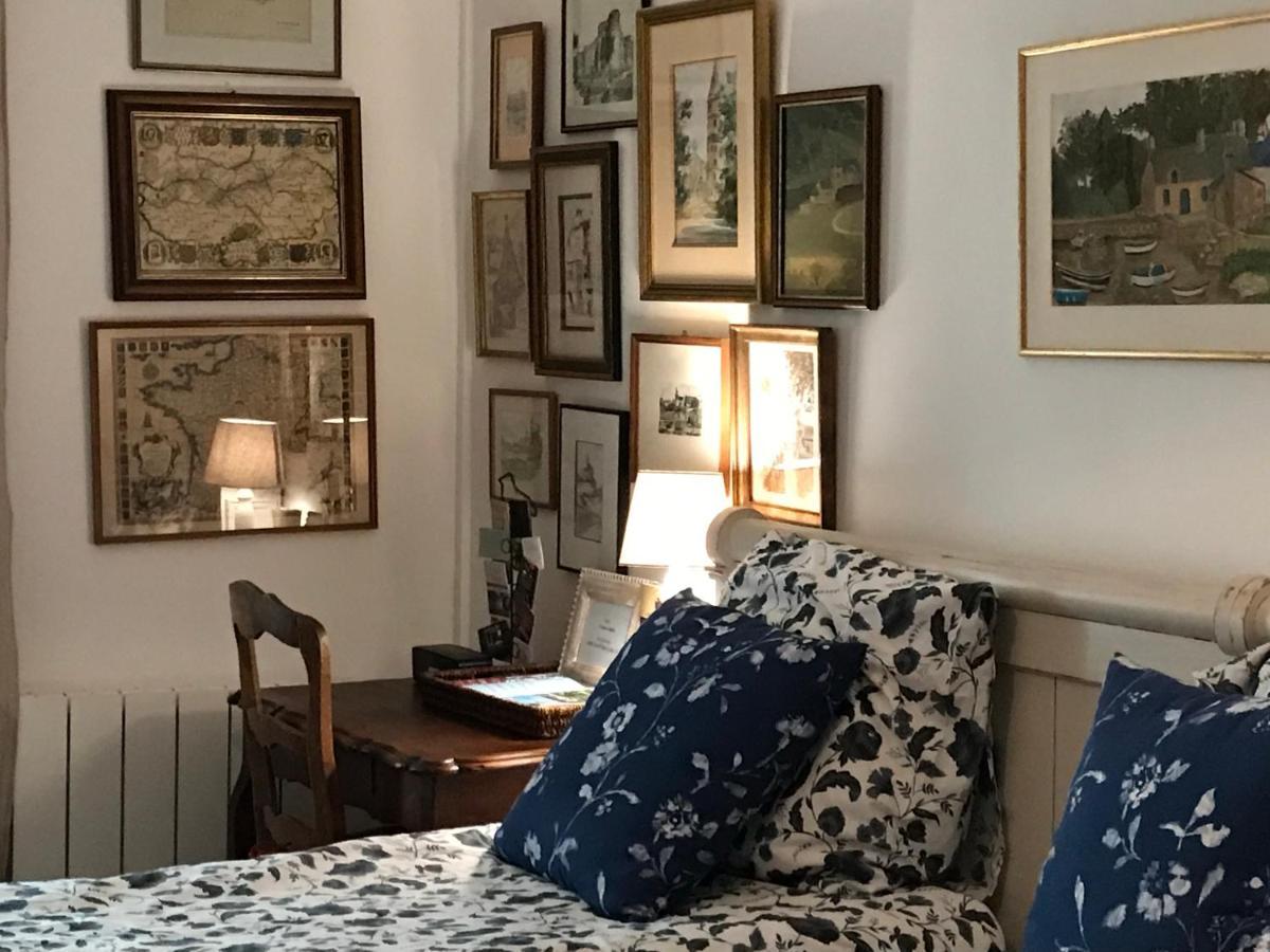 Fontevraud Maison De Ville Bnb ภายนอก รูปภาพ